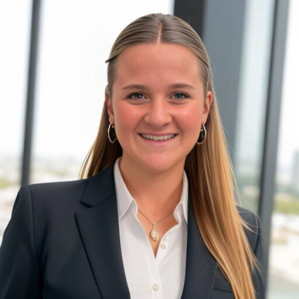 Auszubildende zum Kaufmann für Versicherungen